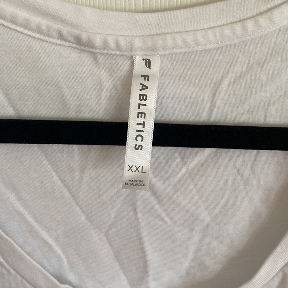 Fabletics Top - Picture 2 of 4